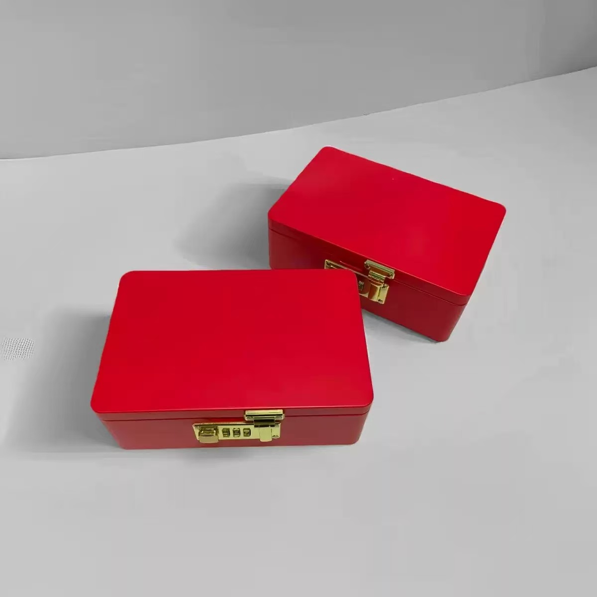 Red Password-Locked Storage Ir - Food Storage Lock Box recension och pris